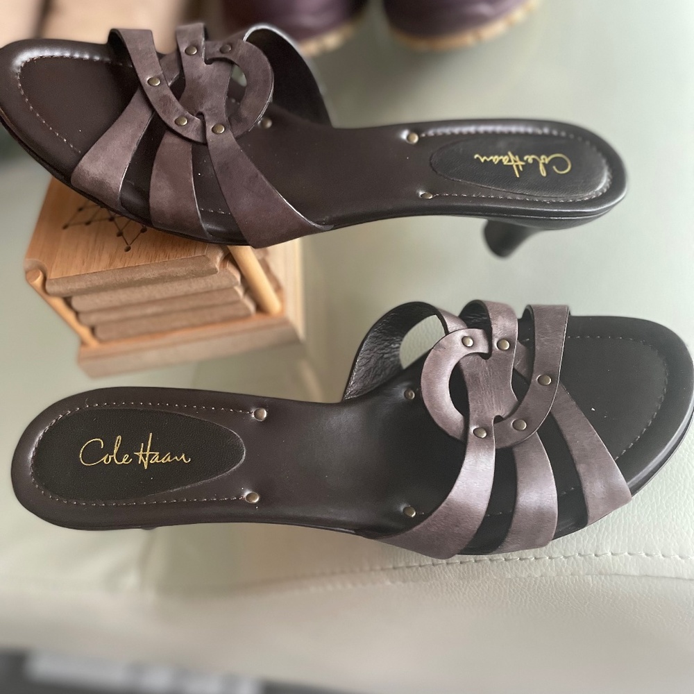 Y2K Cole Haan kitten heel brown slip-on brown size 7